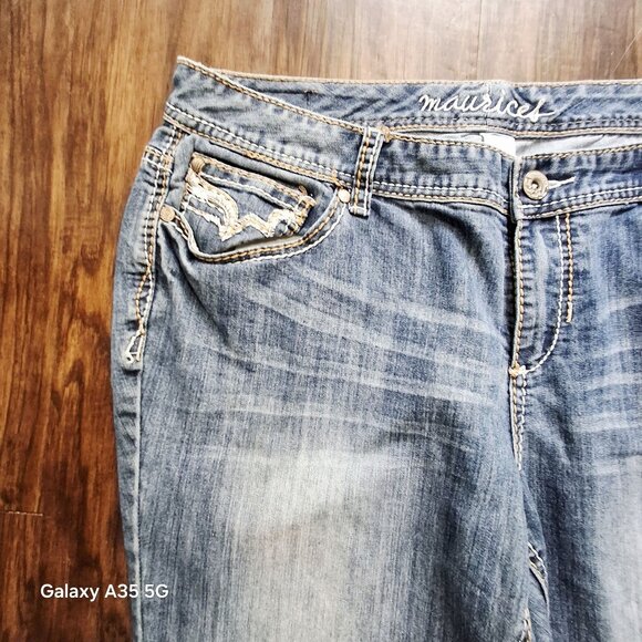Maurices Bootcut Light Wash Denim Jeans Size 15/16 Distressed Stitching Womens C - Picture 4 of 10